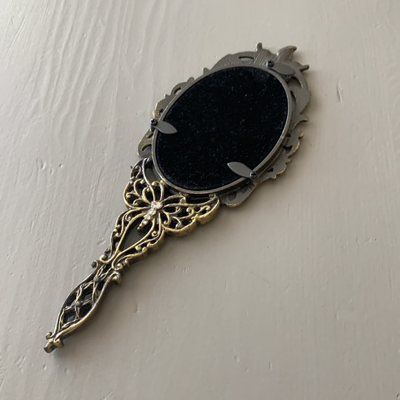 Brass Hand held small decorative mirror - Picture 5 of 5